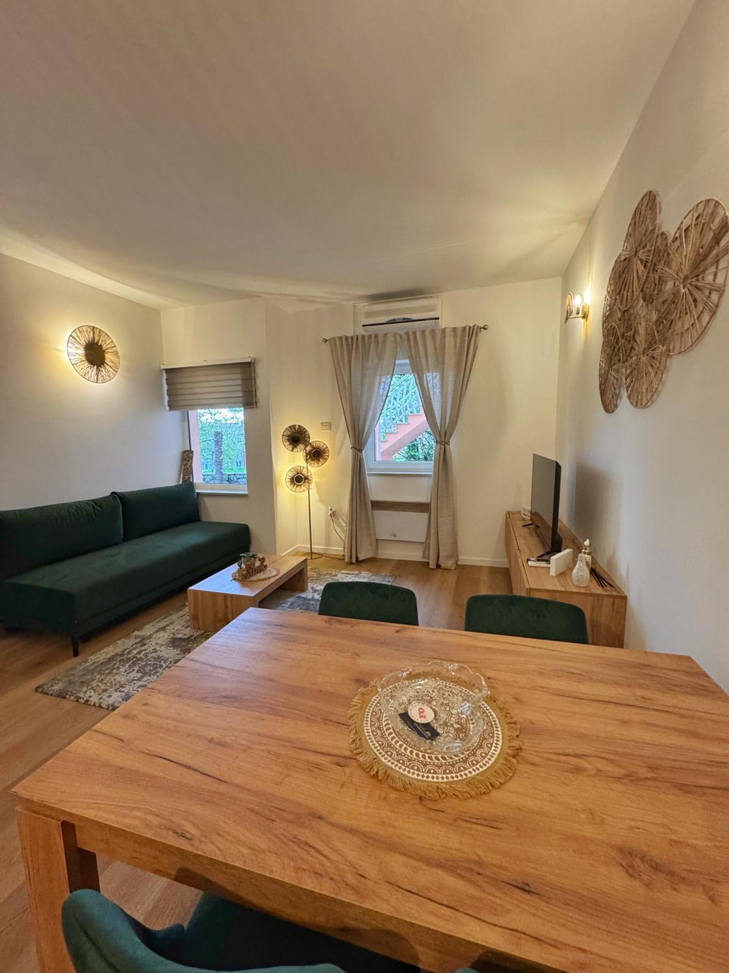 Villa Nada Ловран Экстерьер фото