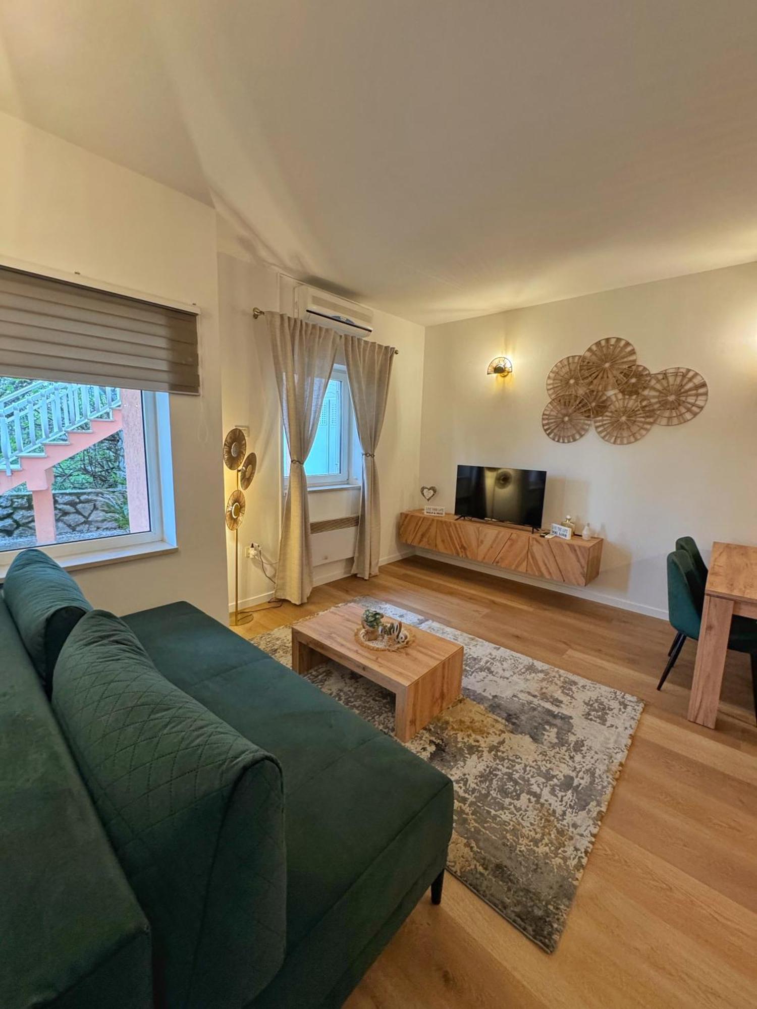 Villa Nada Ловран Экстерьер фото
