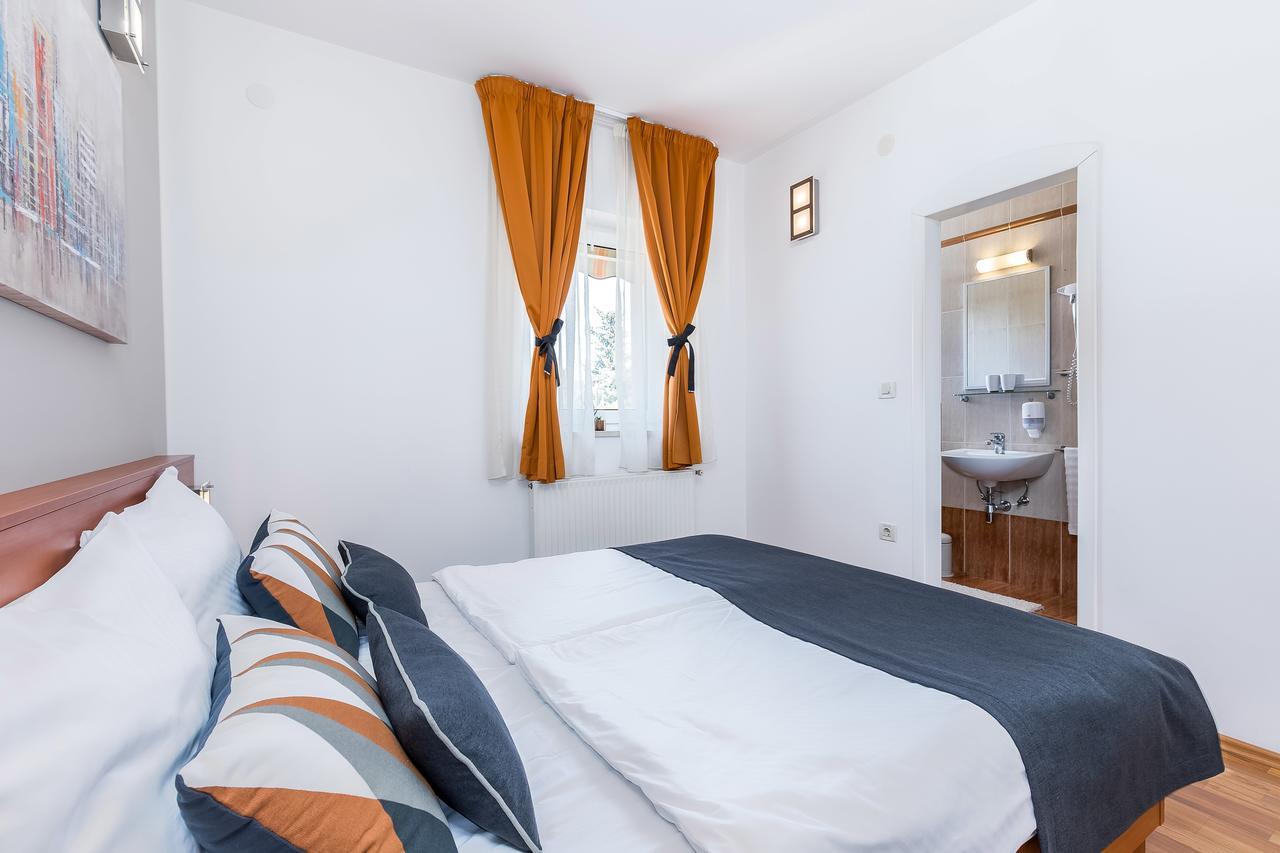 Villa Nada Ловран Экстерьер фото