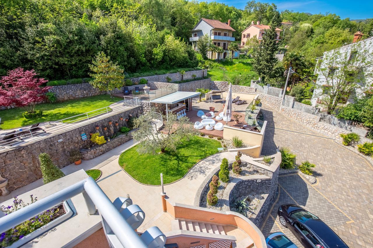 Villa Nada Ловран Экстерьер фото